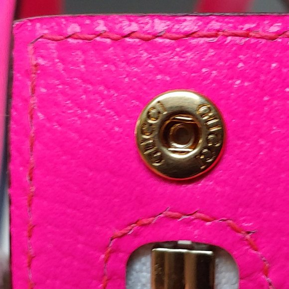 SOLD🙏NWOT GUCCI FLORAL PRINT TOTE BAG - Picture 5 of 17